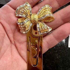 Large Vintage gold & Rhinestone baguette bow tie bookmark